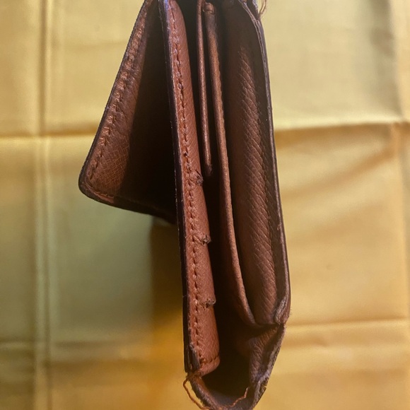 Authentic Louis Vuitton Long Wallet - Picture 6 of 15
